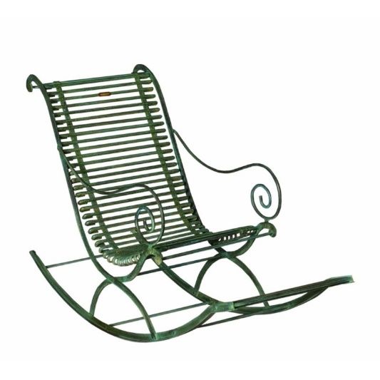 Un rocking chair en fer forgé Arras - Maison d’un Rêve,